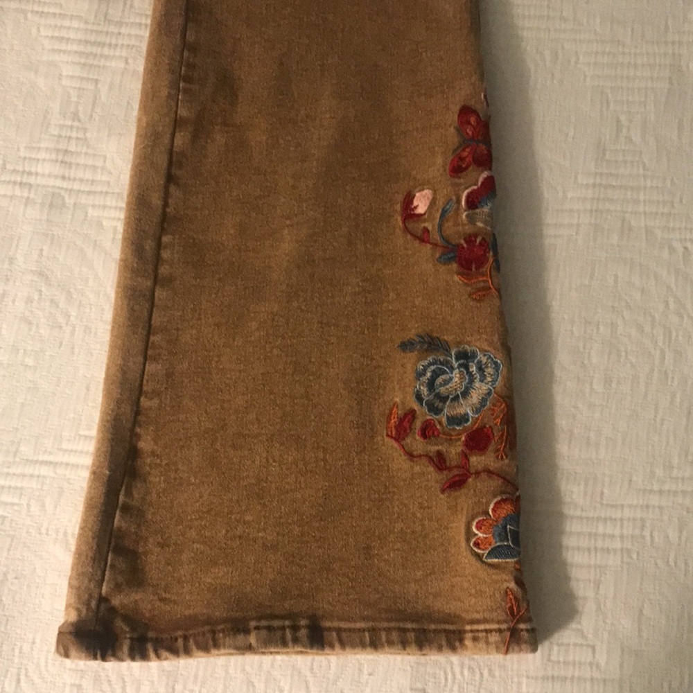 New Flamingals Tan Jeans with Floral Embroidery Western Cowgirl XL - Picture 7 of 17